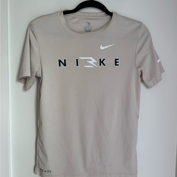 Nike dri-fit Short Sleeve Tee - Picture 1 of 5